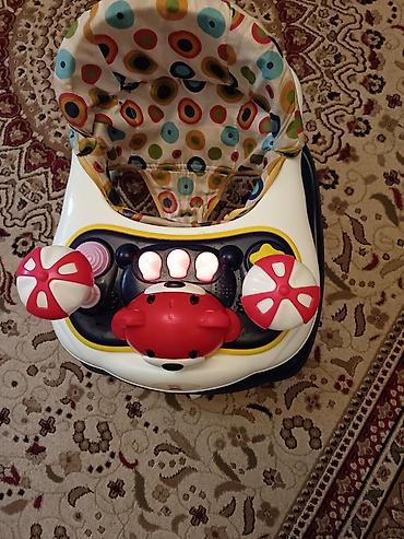 Yerimək üçün arabalar, çəliklər, əsalar, rollatorlar: Uşaq gəzdirəci (Baby baby brendi) - Rənglər: ağ/nəvı göy korpus — 2