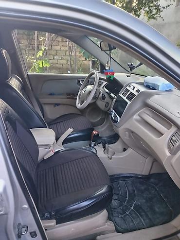 sportage: Kia Sportage – gümüşü rəngli kompakt SUV Xarici: - Krossover kuzov — 4
