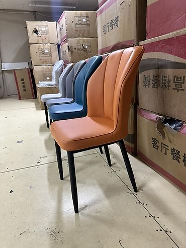 Кухонные столы: Обеденный стол с керамической столешницей под белый мрамор - — 12