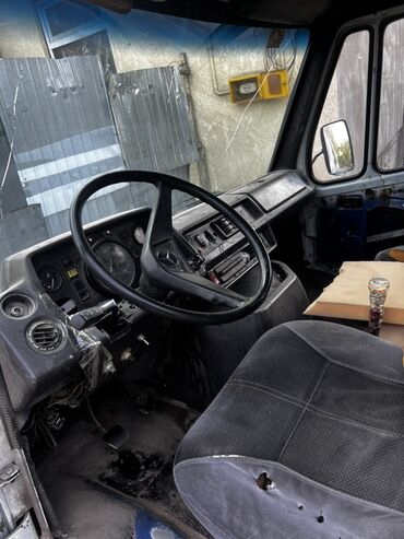 бак дизель: Mercedes-Benz : 1990 г., 2.4 л, Механика, Дизель, Минивэн