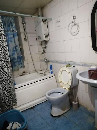 Otaqların satışı: Ev satılır Təsvir:4/4 balkonlar baglidi cəmi bir qonşu var - Yataq — 20