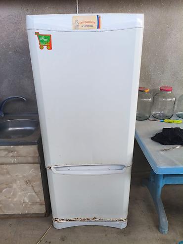 islenmis soyuducu: İşlənmiş 2 qapılı Indesit Soyuducu Satılır, rəng - Ağ — 1