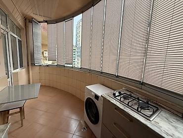Daşınmaz əmlak: İcarəyə verilir 2 otaqlı yeni tikili 70 m², 8 Noyabr m. 950 AZN/ay 2 — 9