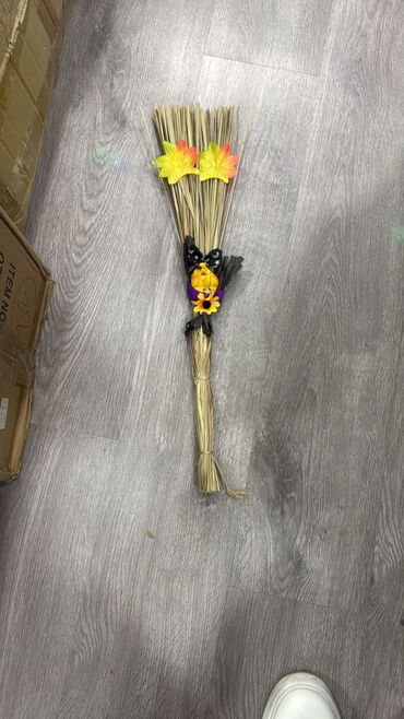 Oyuncaqlar: Halloven malları Geyimlər Dekorlar Aksesuarlar Qorxulu və maraqlı — 27