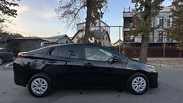 prius s: Toyota Prius: 2018 г., 1.8 л, Вариатор, Гибрид, Хэтчбэк — 4