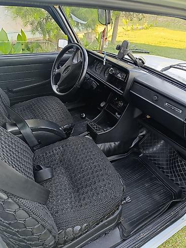 07 radiatoru: Model: Lada Riva/VAZ 2107, ağ rəng, sedan kuzov. Texniki — 4