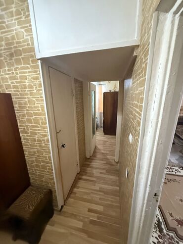 Köhnə tikili: Bakı, 8-ci mikrorayon, 2 otaqlı, Köhnə tikili, m. Azadlıq Prospekti, 50 kv. m — 15