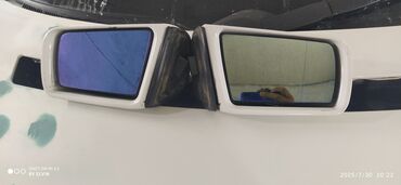 Şüşələr: Cüt, Mercedes-Benz 210, 1999 il