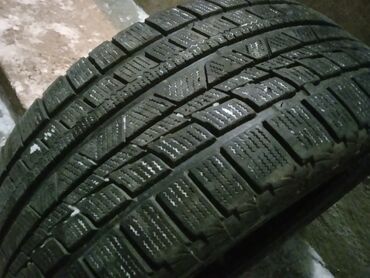 Шины: Шины 235 / 45 / R 18, Зима, Б/у, 1 шт, Легковые, Япония, Bridgestone