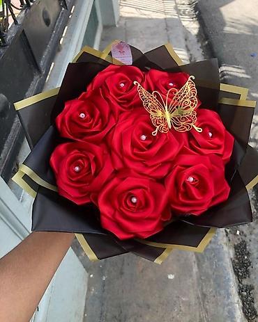 Ruža: Buket ruža od satena – ručno izrađene večno‑trajne ruže - Materijal — 8