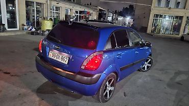 Kia Rio: 1.5 l | 2005 il