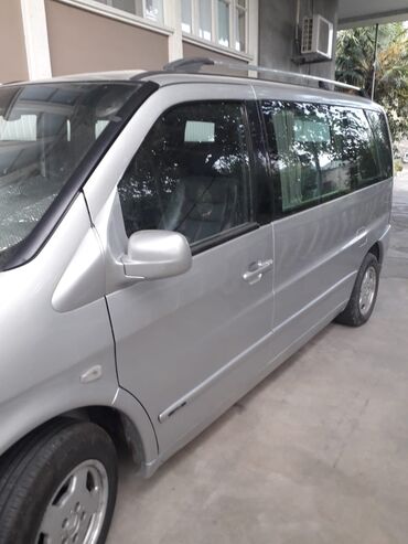 4 qapi niva satilir: Mercedes-Benz Vito: 2.2 л | 1999 г. Минивэн