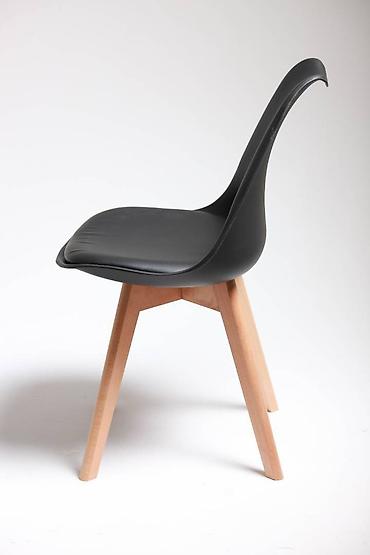 Стулья для кухни: Стул eames 222 Цвета: белый, серый, черный, бежевый, красный Размер — 11