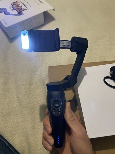 Telefon üçün stabilizatorlar: Comfotek L7C Pro – AI Tracking funksiyalı smartfon gimballı — 10