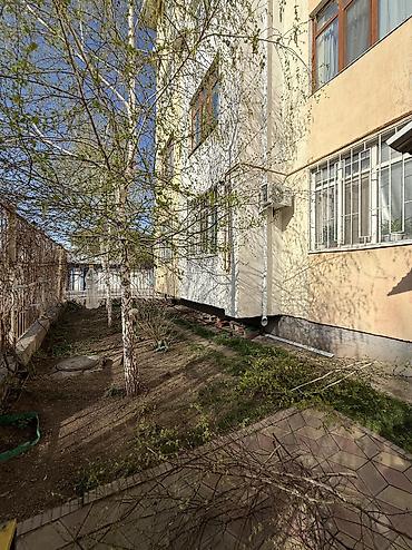 Продажа квартир: 3 комнаты, 90 м², Индивидуалка, 1 этаж, Евроремонт at lalafo.kg — 18 Продажа квартир: 3 комнаты, 90 м², Индивидуалка, 1 этаж, Евроремонт — 18