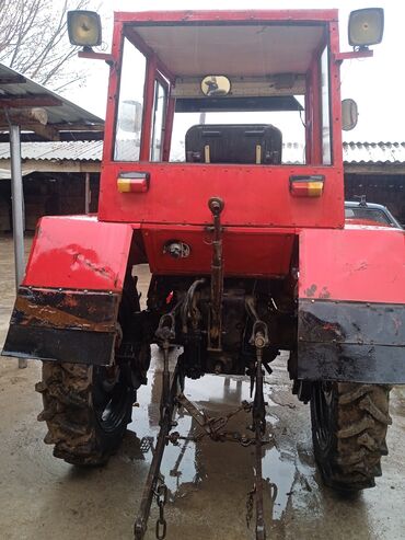 Другие тракторы: Трактор колесный с кабиной Основные характеристики: - Полный комплект — 2