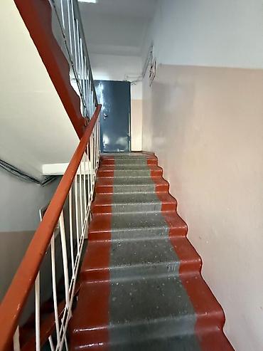 52: 1 комната, 18 м², 5 мкр Общежитие, 2 этаж, Старый ремонт — 2