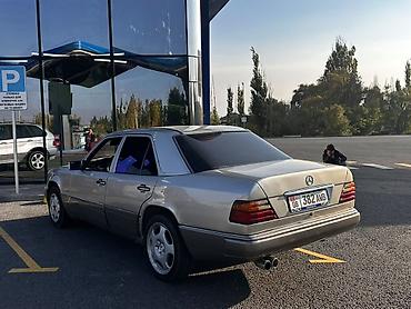 панель ауди а4: Mercedes-Benz W124: 1994 г., 2.2 л, Автомат, Седан — 4