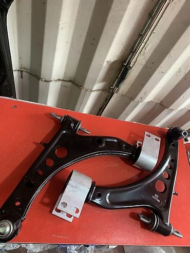 Другие детали ходовой части: Комплект оригинальных запчастей для Hyundai/Kia (Korea): 1) Ступица в — 3