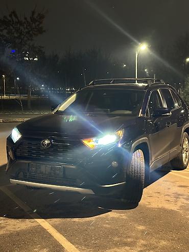 Toyota: Toyota RAV4: 2018 г., 2.5 л, Автомат, Бензин, Кроссовер — 3