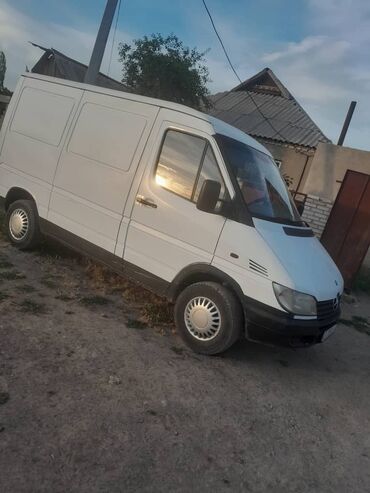 mercedesbenz sprinter грузовые: Легкий грузовик, Стандарт, 2 т, Б/у