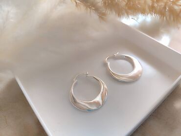 nakit od korala: Hoop earrings, Material: Silver