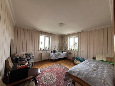 Həyət evləri və villaların satışı: 7 otaqlı, 220 kv. m, Orta təmir — 12