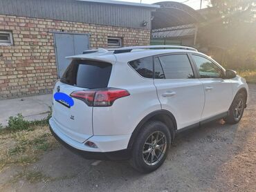 бишкек продажа авто: Toyota RAV4: 2017 г., 2.5 л, Автоматические, Бензин, Кроссовер