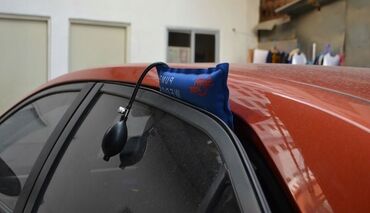 Аварийное вскрытие замков: Вскрытие авто Изготовление ключей Если машина закрылась откроем если — 3