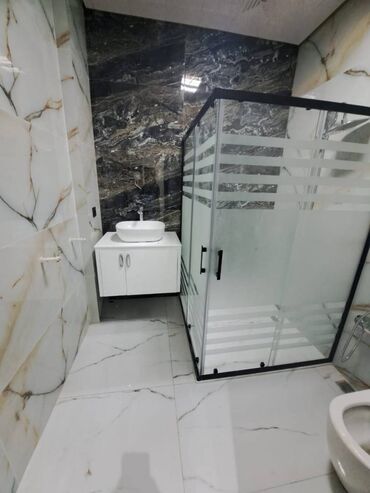 Uzunmüddətli kirayə mənzillər: Xalqlar metrosu 272 nömrəli məktəbin yanı 17 mərtəbəli binanın 17-ci — 8