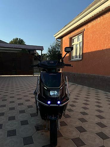 кастом мото: Электроскутер городского типа с багажным кофром Характеристики и — 5