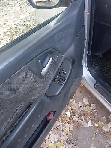 тойота аристо 147: Toyota Yaris Verso: 2003 г., 1.3 л, Механика, Бензин, Хэтчбэк — 8