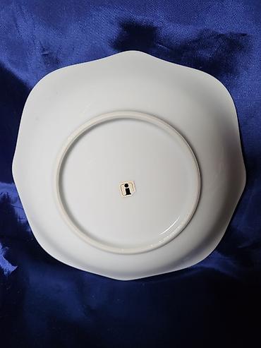 Ostalo posuđe: Porcelanska bombonijera iz 70ih.god. Bombonijera sa sedef — 9