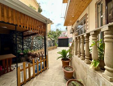 Həyət evləri və villaların satışı: 6 otaqlı, 300 kv. m, Kredit yoxdur, Yeni təmirli — 1