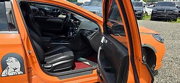 лумумбы: Аренда Саната Кожожош Автомобиль Hyundai Sonata яркого оранжевого — 7
