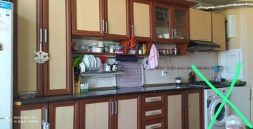 Divan və kreslo dəstləri: Metbex mebeli 260₼ satilir . Qaz,moyka,aspirator üzərində verilir