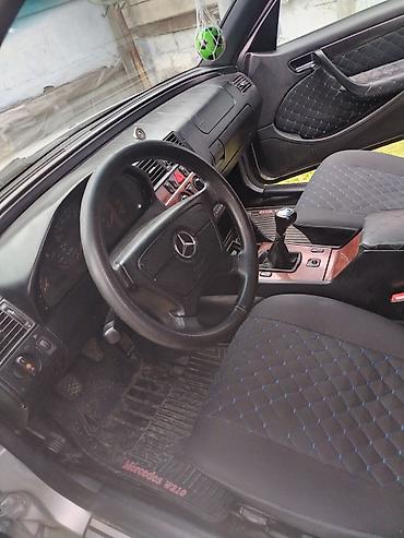 Mercedes-Benz: Mercedes-Benz 220: 2.2 l | 2000 il Universal — 8