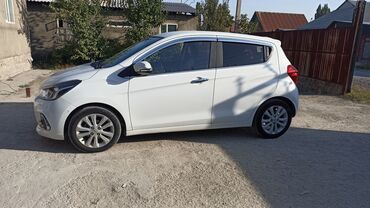 хочу продать машину срочно: Chevrolet Spark: 2017 г., 1 л, Автомат, Бензин, Хэтчбэк