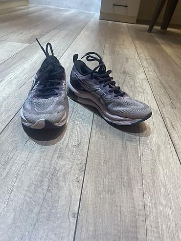 krosovka: ASICS qaçış ayaqqabısı - Model: ASICS - Rəng: boz/bənövşəyi tonlarda — 2