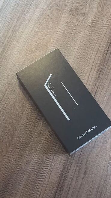 ноутбук в баку: Samsung S25 Ultra, 256 ГБ, цвет - Серебристый, Отпечаток пальца, Беспроводная зарядка, Две SIM карты