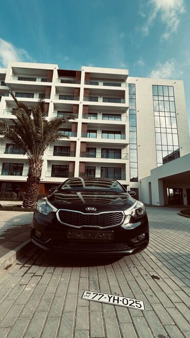 Kia: Kia Cerato: 1.6 l | 2015 il Sedan