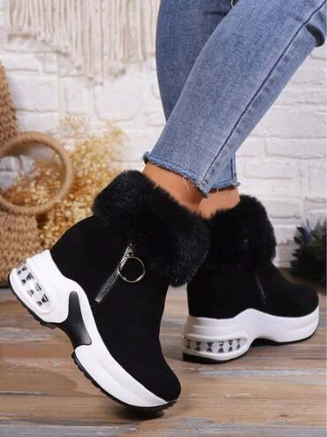 Čizme: Čizme, 42 — 4