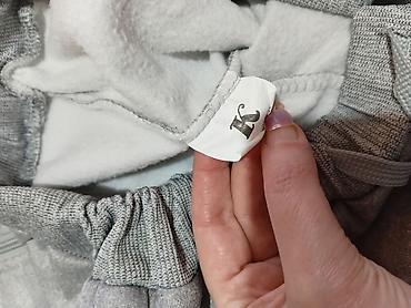 Gornji i donji deo: Siva trenerka – komplet jakna i donji deo - Materijal: mekana, topla — 7