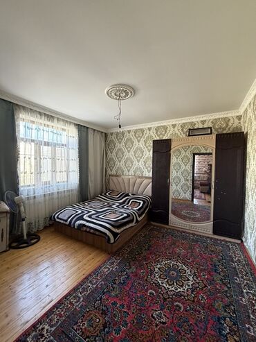 Həyət evləri və villaların satışı: 6 otaqlı, 200 kv. m, Orta təmir — 12