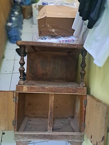 Bufetlər: Antikvar Vintaj Tumba. Texmini 50 ci iller. tam orijinal. qapilari — 4