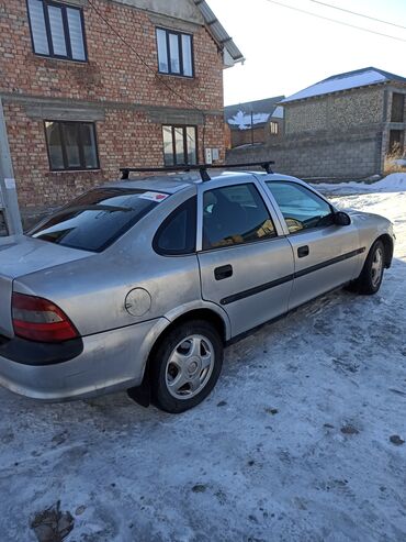 автомобиль опель: Opel Vectra: 1999 г., 1.6 л, Автомат, Бензин, Седан