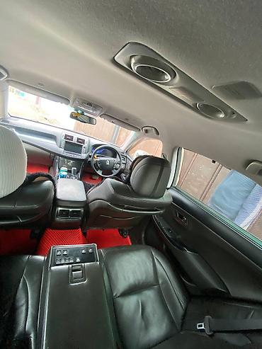 Toyota: Toyota Crown: 2010 г., Автомат, Бензин, Седан — 5