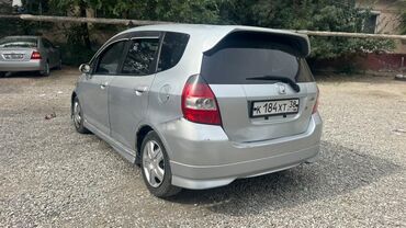 Honda: Honda Fit: 2001 г., 1.3 л, Вариатор, Бензин, Хэтчбэк