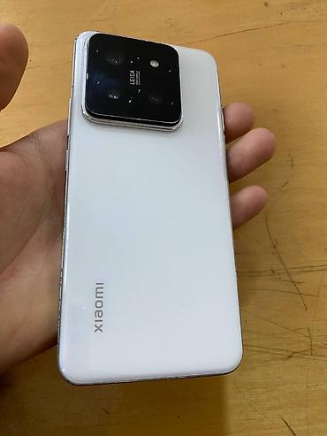 хиоми 18 про макс: Смартфон Xiaomi (белый) с камерой Leica Основные особенности: - — 1