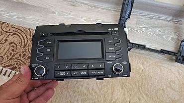 kia manitor: KİA Sorento (2009 - 2011) monitoru çərçivəsiylə birlikdə orjinal üstən — 1
